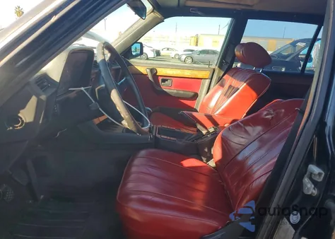 1984 BMW 733 I z USA, uszkodzony, nr VIN WBAFF7401E7397791